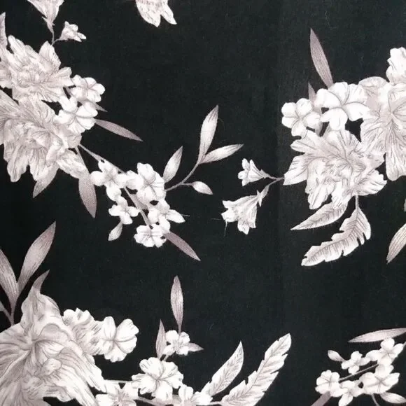 Spiritual Gangster Maya Black Floral Kimono Robe - Picture 4 of 8